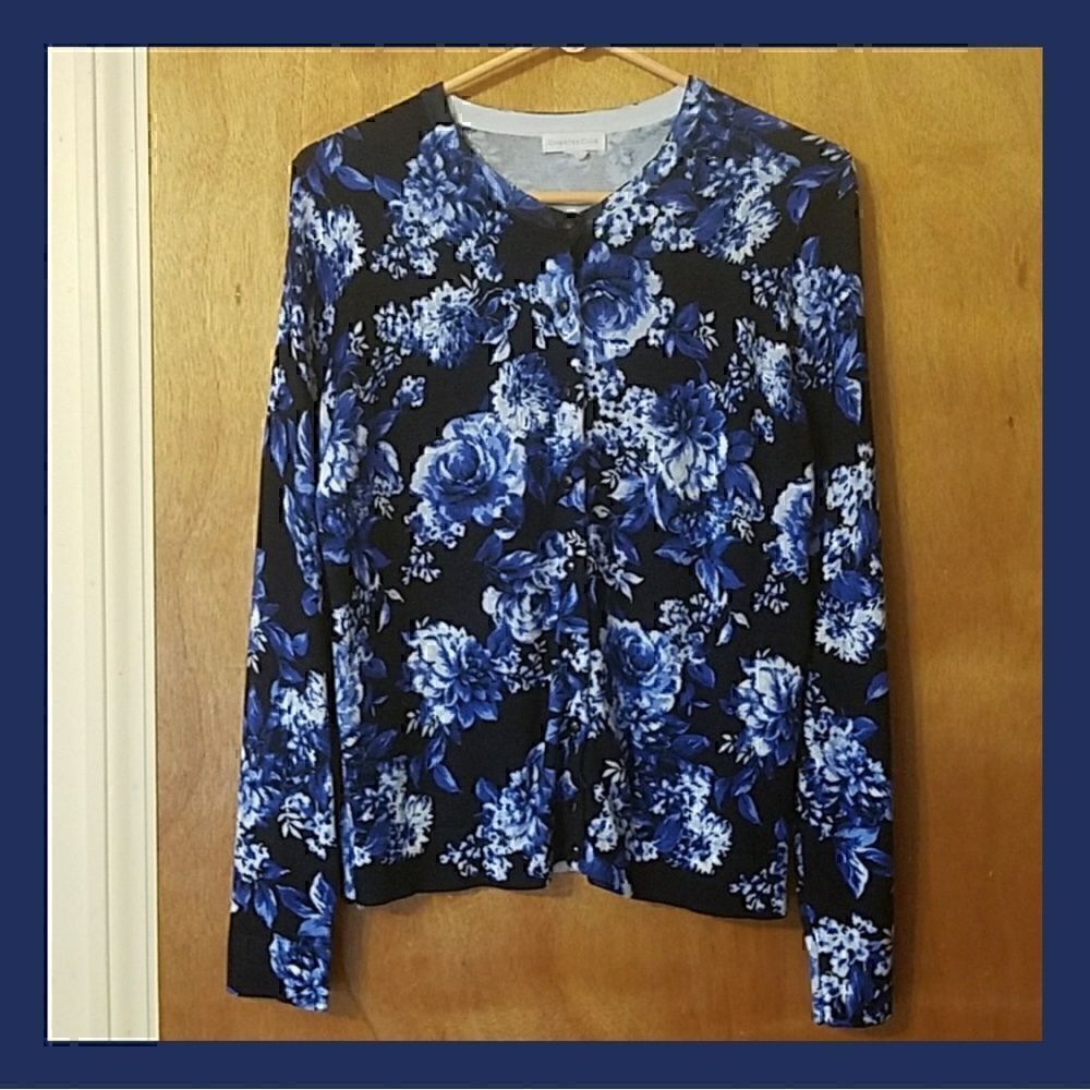 *30off3* Floral Blue Roses Beautiful Cardigan. Excellent condition. Medium.‎ - Picture 2 of 7